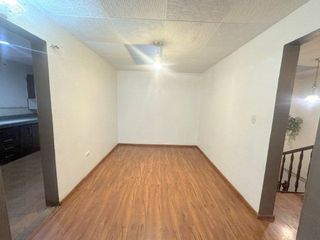 Foto 24 de Casa en venta, rentera y residencial, de tres departamentos, sector Otorongo