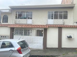 Foto 7 de Casa en venta, rentera y residencial, de tres departamentos, sector Otorongo