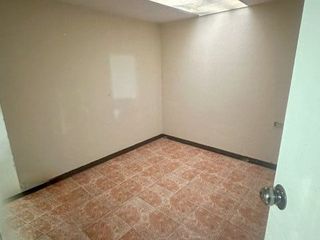 Foto 11 de Casa en venta, rentera y residencial, de tres departamentos, sector Otorongo