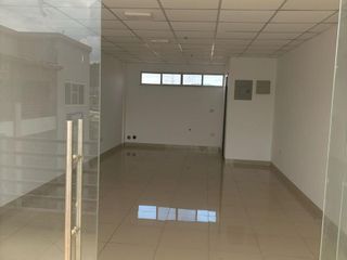 Foto 2 de Venta de oficinas sector comercial cerca de La Joya y Villa Club