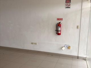 Foto 5 de Venta de oficinas sector comercial cerca de La Joya y Villa Club