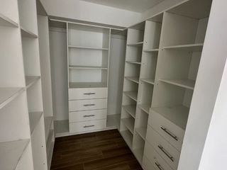 Foto 7 de VENTA DEPARTAMENTO 169.60 M2 - SANTA CATALINA. A unos pasos de San Borja | Zentric 904