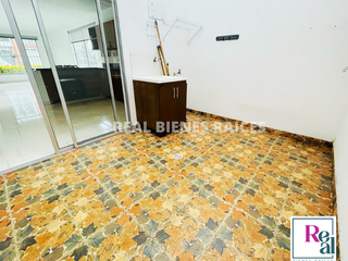 Foto 10 de VENDO CASA ESQUINERA UNIFAMILIAR CERCA AL CENTRO COMERCIAL VIVA