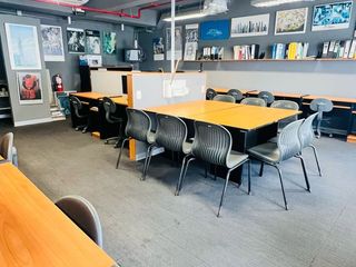 Foto 11 de OPORTUNIDAD DE COMPRA  EXCELNTE UBICACION!!! VENTA MOERNA OFICINA .  Surquillo. LIMITE SAN ISIDRO