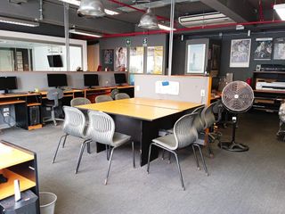 Foto 29 de OPORTUNIDAD DE COMPRA  EXCELNTE UBICACION!!! VENTA MOERNA OFICINA .  Surquillo. LIMITE SAN ISIDRO