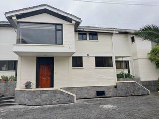 Foto 1 de Rento Casa 280 M2. Conjunto Lombarda. Quitgo Tenis.