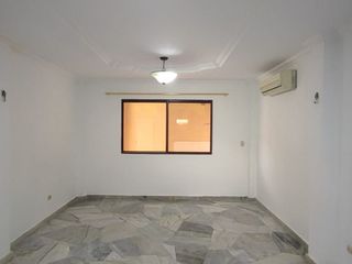 Foto 10 de Casa esquinera en alquiler-Urb.Portal al Sol.