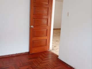 Foto 24 de VENTA DE AMPLIO DEPARTAMENTO-PRIMER PISO-EN VILLA MARIA DEL TRIUNFO
