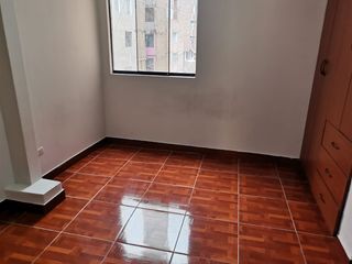 Foto 3 de ALQUILO PRACTICO DEPA EN 3ER PISO - SURCO PUEBLO