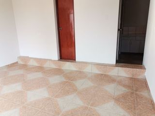 Foto 11 de ALQUILO PRACTICO DEPA EN 3ER PISO - SURCO PUEBLO