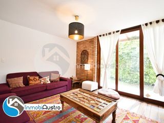 Foto 5 de Challuabamba, Venta de Hermosa Casa Estilo Rústico Moderno