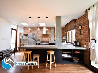 Foto 7 de Challuabamba, Venta de Hermosa Casa Estilo Rústico Moderno