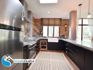 Foto 9 de Challuabamba, Venta de Hermosa Casa Estilo Rústico Moderno