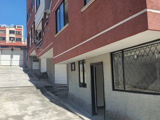 Foto 1 de Renta Departamento Dúplex Carcelén Sector Mastodontes, 92 m² Útil $300 Mensuales