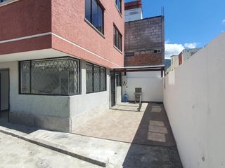 Foto 5 de Renta Departamento Dúplex Carcelén Sector Mastodontes, 92 m² Útil $300 Mensuales