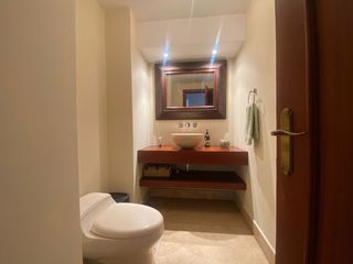 Foto 5 de Departamento de renta o venta sector González Suárez, 2 dorms con baño, preciosa vista a la ciudad