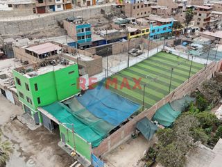 Foto 3 de ¡Se Alquila Local Con Cancha De Fútbol En Ensenada, Puente Piedra!