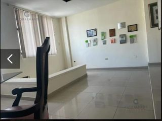Foto 8 de Edificio para oficina o negocio Urdesa Central Guayaquil