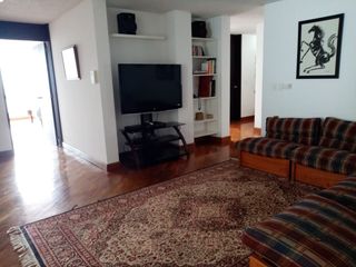 Foto 16 de HERMOSO Y AMPLIO DEPARTAMENTO DUPLEX EN URBANIZACION CERRADA MIRAVALLE 4 CUMBAYA