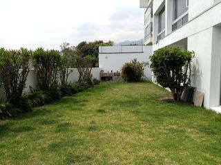 Foto 12 de HERMOSO Y AMPLIO DEPARTAMENTO DUPLEX EN URBANIZACION CERRADA MIRAVALLE 4 CUMBAYA