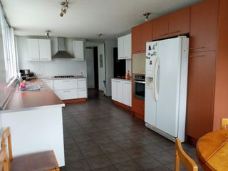 Foto 7 de HERMOSO Y AMPLIO DEPARTAMENTO DUPLEX EN URBANIZACION CERRADA MIRAVALLE 4 CUMBAYA