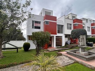 Foto 10 de Casa en venta, sector Mena del Hierro - Quito