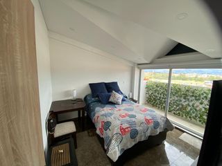 Foto 11 de *Venta Exclusiva: Apartamento Dúplex Privado y Moderno en Chía, ¡Perfecto para Reuniones Sociales!*