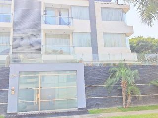Foto 2 de ALQUILO / VENDO MODERNO DUPLEX 223mts. 3dorm. 2estac. Calle Los Cedrones 295, Urb. Sirius – La Molina