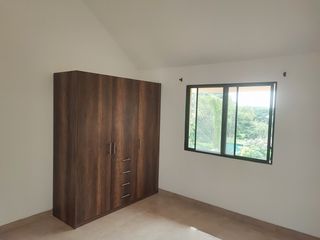 Foto 5 de Venta Casa en Lago de Capeira Vía a Daule Guayaquil - C357
