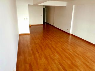 Foto 2 de Alquiler de acogedor departamento de 120m2 en Miraflores