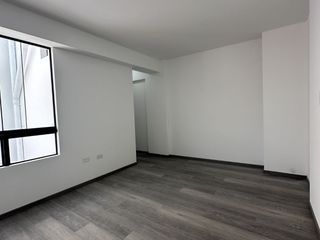 Foto 10 de Venta Departamento DUPLEX San Juan de Miraflores de 3 Dormitorios, Terraza y Estacionamiento