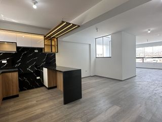 Foto 1 de Venta Departamento DUPLEX San Juan de Miraflores de 3 Dormitorios, Terraza y Estacionamiento
