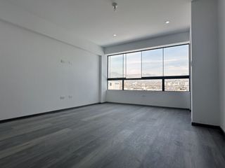Foto 2 de Venta Departamento DUPLEX San Juan de Miraflores de 3 Dormitorios, Terraza y Estacionamiento