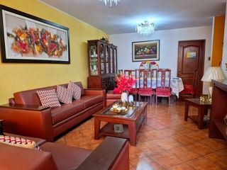 Foto 3 de CASA EN VENTA EN PLENA AVENIDA NARANJAL A UNA CUADRA DE AV. PALMERAS, EN LOS OLIVOS