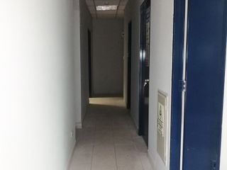 Foto 13 de VENTA DE LOCAL COMERCIAL PARA EMPRESAS/BANCOS DE 461m2 - S.J.L