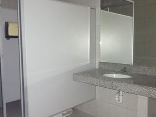 Foto 10 de VENTA DE LOCAL COMERCIAL PARA EMPRESAS/BANCOS DE 461m2 - S.J.L