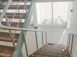 Foto 6 de VENTA DE LOCAL COMERCIAL PARA EMPRESAS/BANCOS DE 461m2 - S.J.L