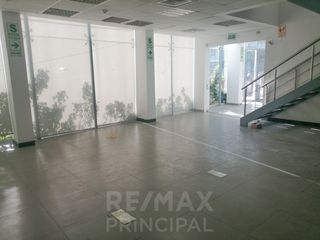 Foto 24 de VENTA DE LOCAL COMERCIAL PARA EMPRESAS/BANCOS DE 461m2 - S.J.L