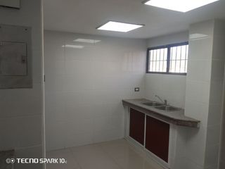 Foto 9 de DEPARTAMENTO EN VENTA LOMAS DE URDESA REMODELADO COMPLETO. AREA PRIVADA,SEGURA.