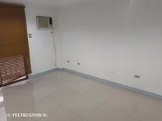 Foto 12 de DEPARTAMENTO EN VENTA LOMAS DE URDESA REMODELADO COMPLETO. AREA PRIVADA,SEGURA.