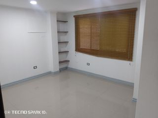 Foto 19 de DEPARTAMENTO EN VENTA LOMAS DE URDESA REMODELADO COMPLETO. AREA PRIVADA,SEGURA.