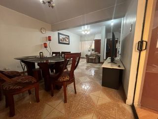 Foto 2 de ¡Tu Futuro Empieza Aquí! Hermosa Casa En Puente Piedra – Espaciosa, Bien Ubicada Y Llena De Potencial ✨🏡