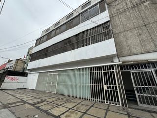 Foto 9 de Vendo Local Comercial 310 m2 Piso 2 Chacra Rios Centro de Lima