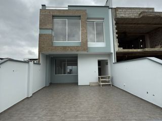 Foto 1 de HERMOSA PROPIEDAD EN VENTA URB. PRIVADA