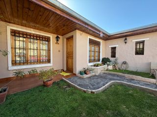 Foto 1 de Casa a la Venta Club Independiente