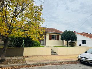 Foto 1 de Casa a la venta Barrio Jardin