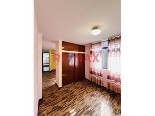 Foto 2 de Bajo De Precio‼️Vendo Lindo Departamento A Espalda De Av Habich Y Cerca De Universidades