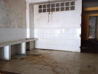 Foto 6 de Se vende casa de dos pisos en Av. Partición - IQUITOS.