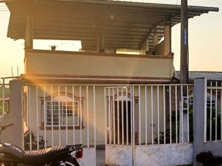 Foto 11 de VENTA DE CASA BARATA EN EL CARMEN, MANABÍ