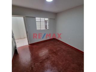 Foto 17 de Casa 2 Pisos De 200M2, Carabayllo
